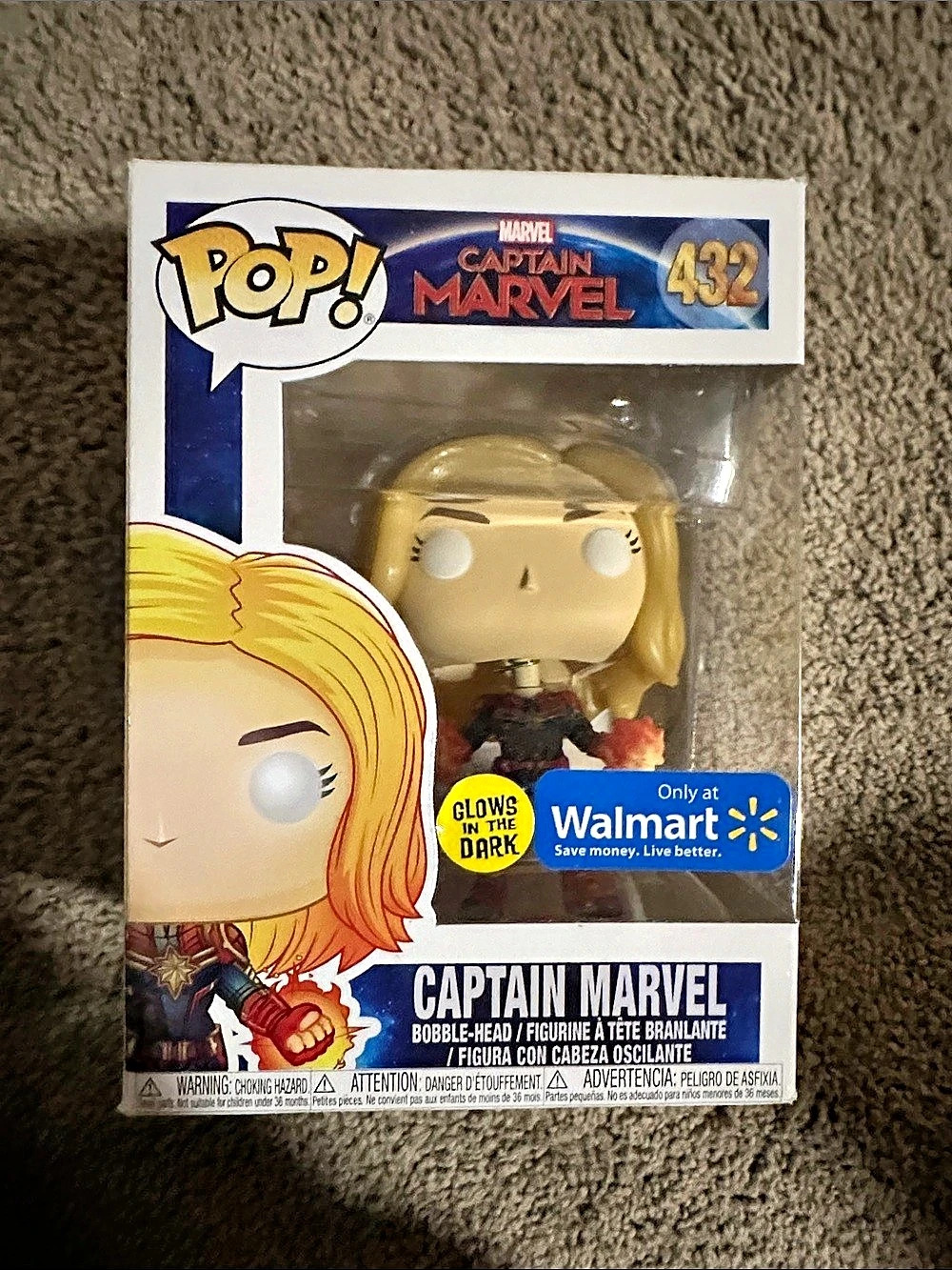 Funko Pop! Marvel: Captain Marvel #432 (Glow-in-the-Dark Walmart Exclusive)